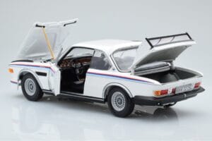 BMW 3.0 CSL E9 Blanc Dealer Edition Minichamps 1:18 80435A5D020 Métal Moulé — image 4 sur 7