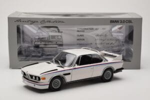 BMW 3.0 CSL E9 Blanc Heritage Edition Minichamps 1:18 80432411550 Métal Moulé — image 8 sur 8