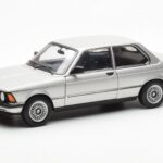 BMW 323i E21 Aspen Argent AUTOart 1:18
