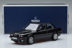 BMW 325i E30 Noir Norev 1:18 183203 Métal Moulé — image 6 sur 6