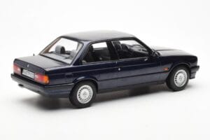 BMW 325i E30 Bleu Métallique Norev 1:18 183201 Métal Moulé — image 2 sur 6