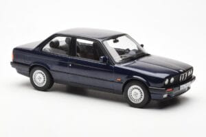 BMW 325i E30 Bleu Métallique Norev 1:18 183201 Métal Moulé — image 4 sur 6