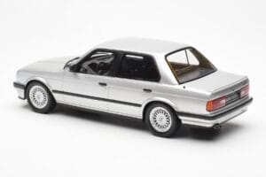 BMW 325i E30 Argent Otto 1:18 OT912 Résine — image 5 sur 6