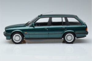 BMW 325i E30 Touring Vert Métallisé Norev 1:18 183219 Métal Moulé — image 3 sur 6