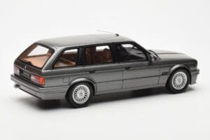 BMW 325i E30 Touring Gris Otto 1:18 OT929 Résine — image 2 sur 6
