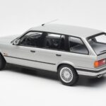 BMW 325i E30 Touring Argent Norev 1:18 183216 - image 5 of 6