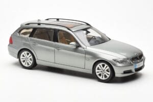 BMW 330i E91 Touring Gris Metallic Kyosho 1:18 80430394359 Métal Moulé — image 6 sur 8