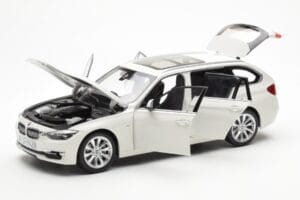 BMW 335i F31 Touring Alpine Blanc Paragon 1:18 80432244242 Métal Moulé — image 2 sur 8