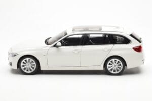 BMW 335i F31 Touring Alpine Blanc Paragon 1:18 80432244242 Métal Moulé — image 4 sur 8