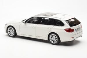 BMW 335i F31 Touring Alpine Blanc Paragon 1:18 80432244242 Métal Moulé — image 7 sur 8