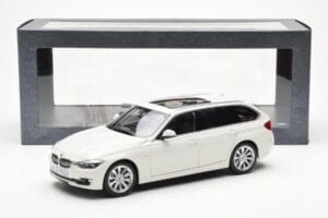BMW 335i F31 Touring Alpine Blanc Paragon 1:18 80432244242 Métal Moulé — image 8 sur 8