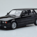 BMW 540i E34 Touring Noir Métallisé MCG 1:18
