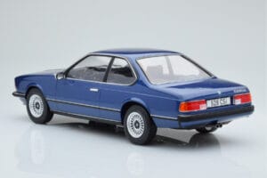 BMW 628 CSi E24 Bleu MCG 1:18 MCG18164 Métal Moulé — image 4 sur 5
