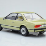 BMW 628 CSi E24 Vert Clair MCG 1:18 - image 4 of 5