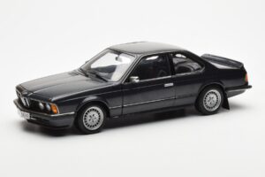 BMW 635 CSi E24 Diamant Noir Métallique AUTOart 1:18