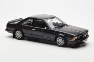 BMW 635 CSi E24 Diamant Noir Métallique AUTOart 1:18 70521 Métal Moulé — image 6 sur 8