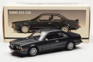 BMW 635 CSi E24 Diamant Noir Métallique AUTOart 1:18 70521 Métal Moulé — image 8 sur 8