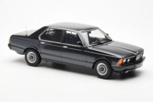 BMW 733i E23 Noir Metallic KK-Scale 1:18 KKDC180101 Métal Moulé — image 4 sur 6