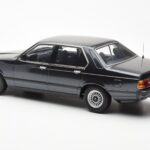 BMW 733i E23 Noir Metallic KK-Scale 1:18 - image 5 of 6