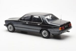 BMW 733i E23 Noir Metallic KK-Scale 1:18 KKDC180101 Métal Moulé — image 5 sur 6