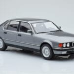 BMW 7 Series E32 740i Argent MCG 1:18 MCG18161 Métal Moulé - image 3 of 5