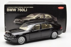 BMW 760Li E66 Noir Kyosho 1:18 08572BK Métal Moulé — image 9 sur 9