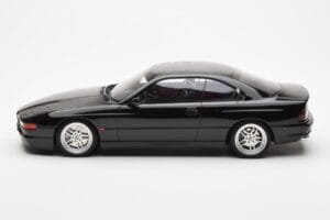 BMW 850 CSi E31 Noir Otto 1:18 OT827 Résine — image 3 sur 6