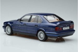 BMW Alpina B10 4.6 E34 Bleu MCG 1:18 MCG18230 Métal Moulé — image 5 sur 6