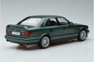 BMW Alpina B10 4.6 E34 Vert MCG 1:18 MCG18229 Métal Moulé — image 2 sur 6