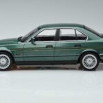 BMW Alpina B10 4.6 E34 Vert MCG 1:18 MCG18229 Métal Moulé - image 3 of 6