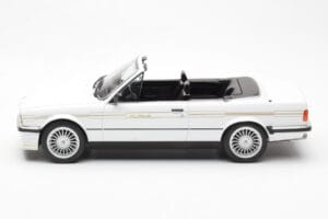 BMW Alpina C2 2.7 E30 Cabriolet Blanc MCG 1:18 MCG18383 Métal Moulé — image 3 sur 6