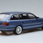 BMW Alpina B10 E34 4.0 Touring Bleu Otto 1:18 OT944 Résine - image 2 of 6