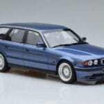 BMW Alpina B10 E34 4.0 Touring Bleu Otto 1:18 OT944 Résine - image 4 of 6