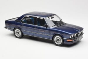 BMW Alpina B7S E12 Turbo Dark Sapphire Bleu Métallique Otto 1:18 OT640 Résine — image 4 sur 6