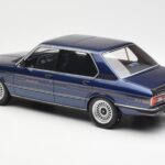 BMW Alpina B7S E12 Turbo Dark Sapphire Bleu Métallique Otto 1:18 OT640 - image 5 of 6