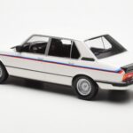 BMW M535i E12 Blanc Norev 1:18 - image 4 of 5
