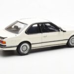 BMW M635 CSi E24 Blanc Dealer Edition AUTOart 1:18 - image 3 of 8