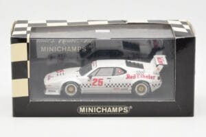 BMW M1 IMSA #25 Red Lobster Cowart / Miller LA Times Grand Prix Winner 1981 Minichamps 1:43 430812525 Métal Moulé — image 4 sur 4