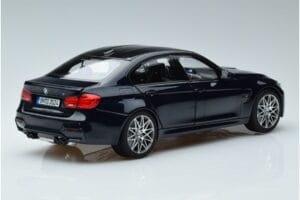 BMW M3 F80 Competition Bleu Norev 1:18 183236 Métal Moulé — image 3 sur 7
