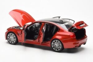 BMW M3 Competition F80 Sakhir Orange Norev 1:18 80432411553 Métal Moulé — image 5 sur 8