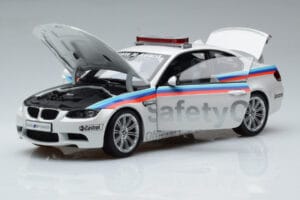 BMW M3 E92 MotoGP Safety Car 2008 Kyosho 1:18 08736GP Métal Moulé — image 2 sur 7