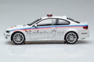 BMW M3 E92 MotoGP Safety Car 2008 Kyosho 1:18 08736GP Métal Moulé — image 4 sur 7