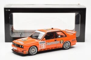 BMW M3 E30 #19 A. Hahne Jägermeister DTM 1992 AUTOart 1:18 89248 Métal Moulé — image 8 sur 8