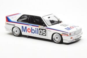 BMW M3 E30 #5 P. Brock Mobil ATCC 1988 AUTOart 1:18 88845 Métal Moulé — image 6 sur 8