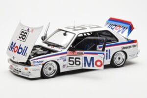 BMW M3 E30 #56 P. Brock / J. Richards Mobil Bathurst 1000 1988 AUTOart 1:18 88847 Métal Moulé — image 2 sur 9