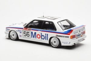 BMW M3 E30 #56 P. Brock / J. Richards Mobil Bathurst 1000 1988 AUTOart 1:18 88847 Métal Moulé — image 7 sur 9
