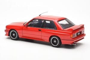 BMW M3 E30 Sport Evolution Cecotto Edition Rouge AUTOart 1:18 70566 Métal Moulé — image 7 sur 8