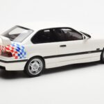 BMW M3 E36 Lightweight Blanc Otto 1:18 - image 2 of 6