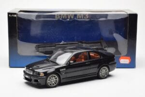 BMW M3 E46 Noir AUTOart 1:18 70541 Métal Moulé — image 8 sur 8