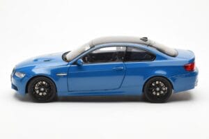 BMW M3 E92 Laguna Seca Blue Kyosho 1:18 08734LBL Métal Moulé — image 4 sur 8